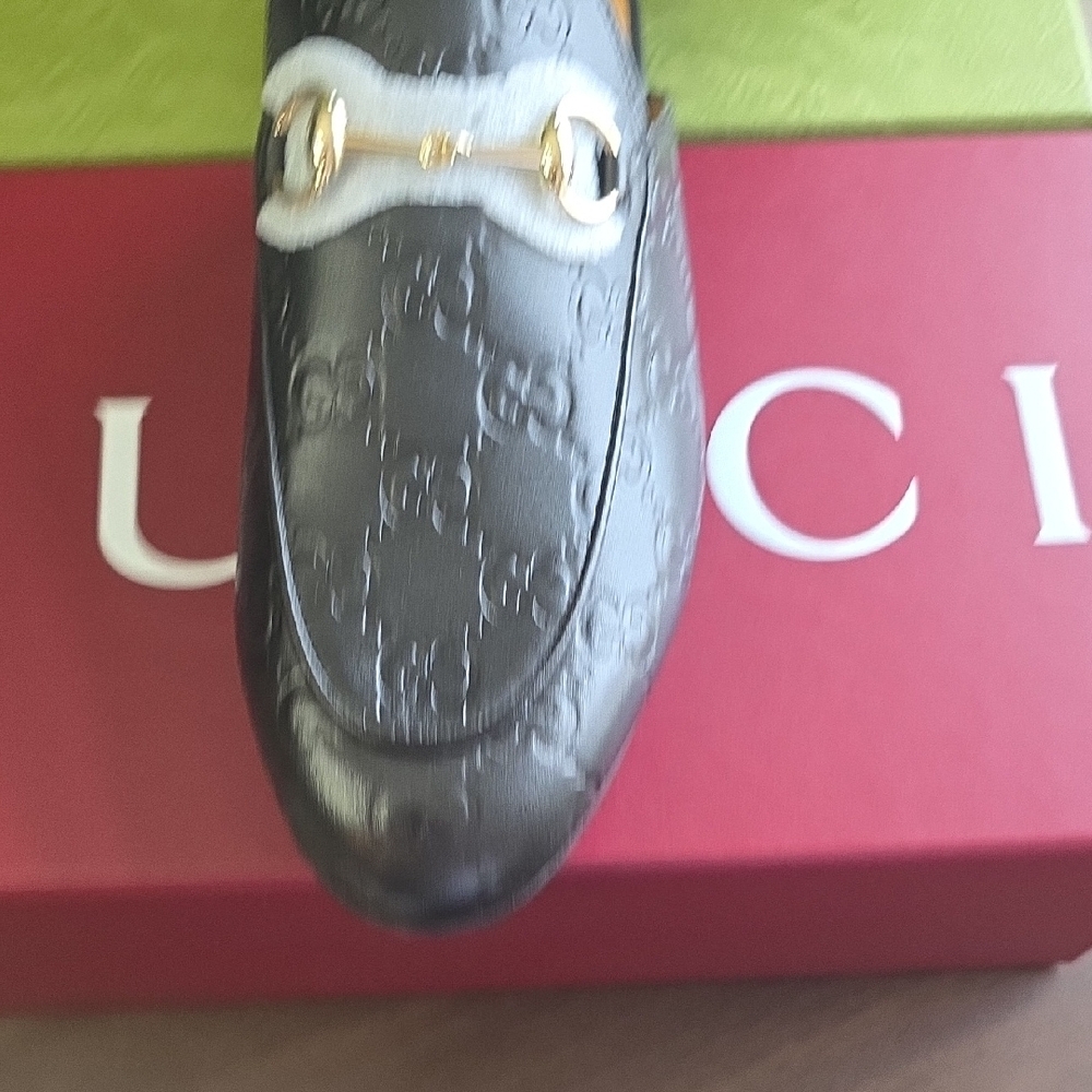 Gucci Black Embossed Leather Men's Slip-Ons - Picture 10 of 12